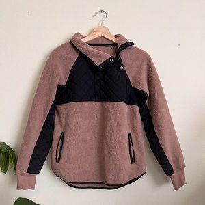 Asymmetrical Snap-Up Fleece Light brown and quilted black A&F